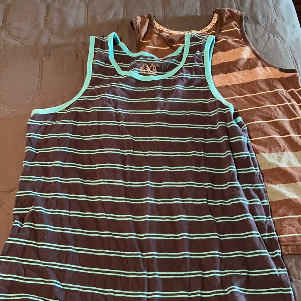 Set of 2 tanks